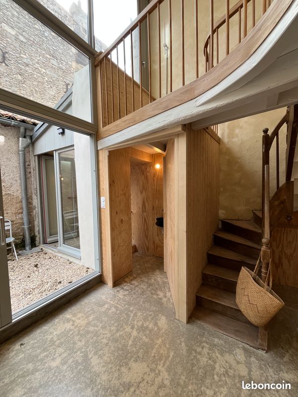 Maison 4 pièces 95 m² · à Cognac · 95 m² · 900 €/mois