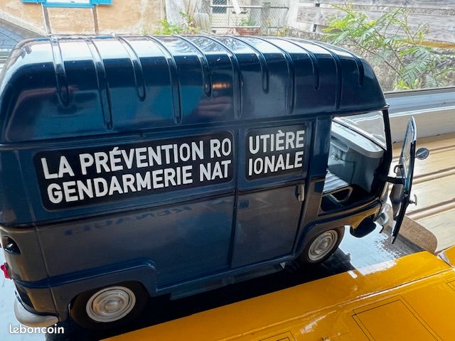 Norev 1/18 Renault Estafette Gendarmerie 1974 - Collection