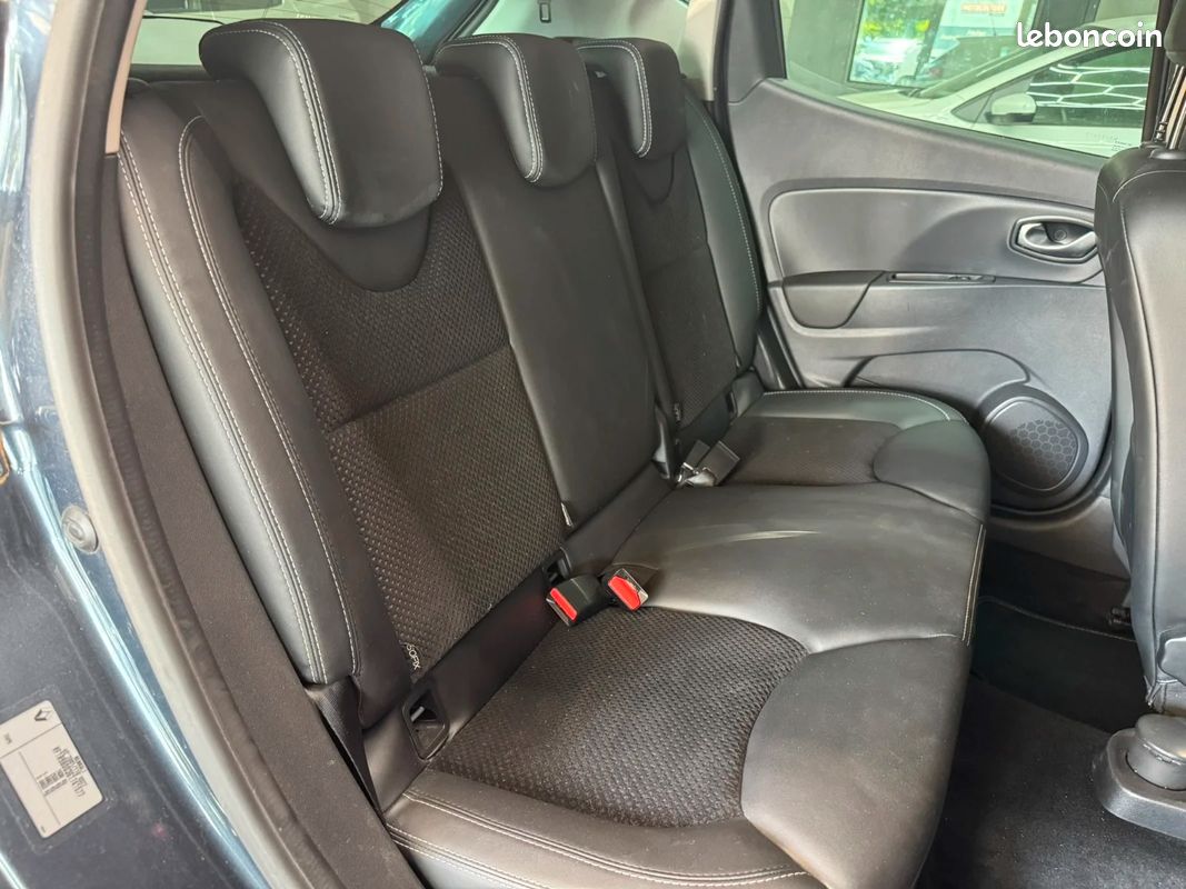 Renault clio iv 0.9 tce 90 intens (image 17)