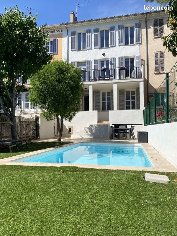 Maison 7 pièces 224 m² · à Le Luc · 224 m² · 389 000 €