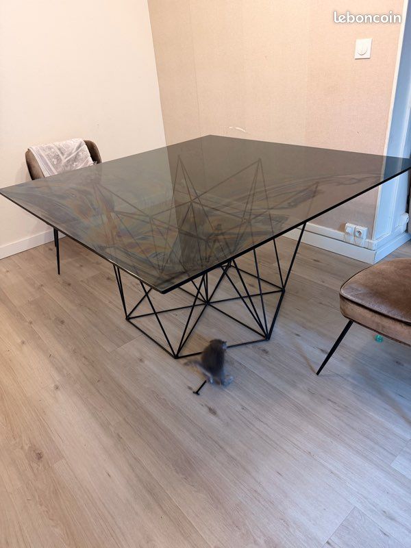 Table (image 2)