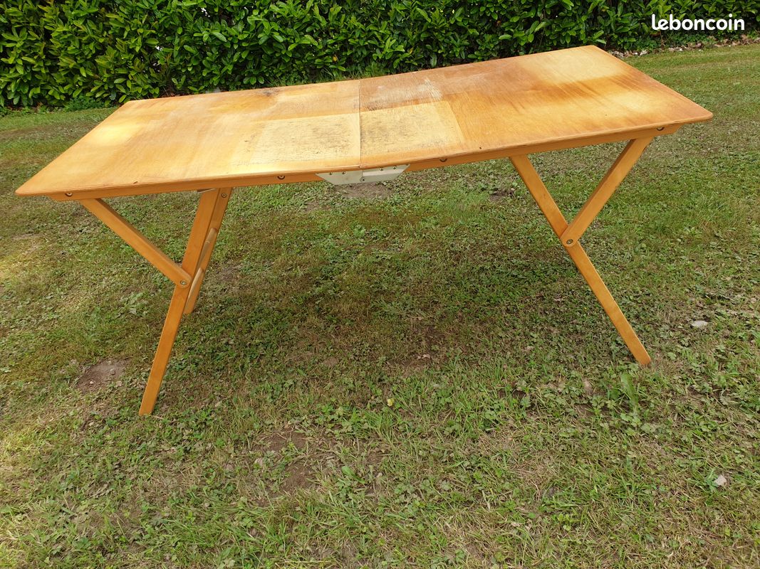 Table d'appoint pliante (image 1)
