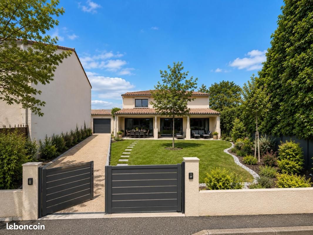 Terrain 404 m² Senas · à Sénas · 120 000 €