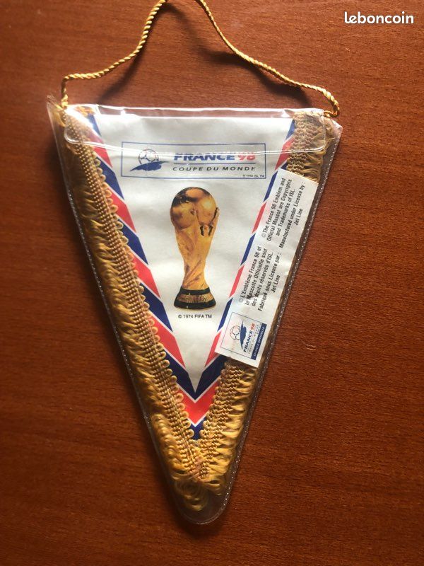 Fanion football vintage coupe du monde 1974 - Collection