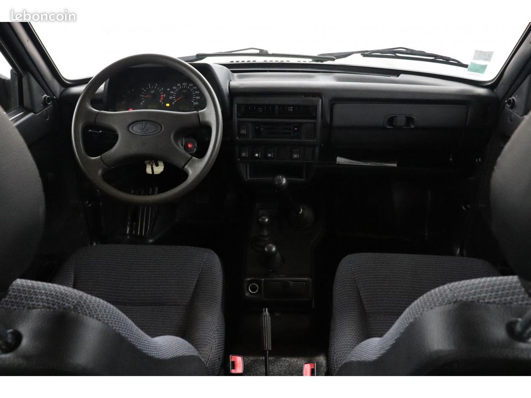 LADA NIVA 1.7i - 81 Utlilitaire (image 16)