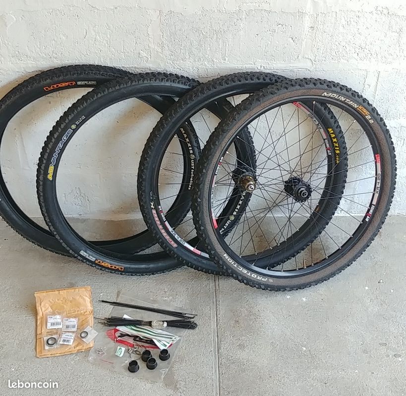 Roues Hope Hoops 26 pouces Pro 2 + pneus + pièces maintenance (image 1)