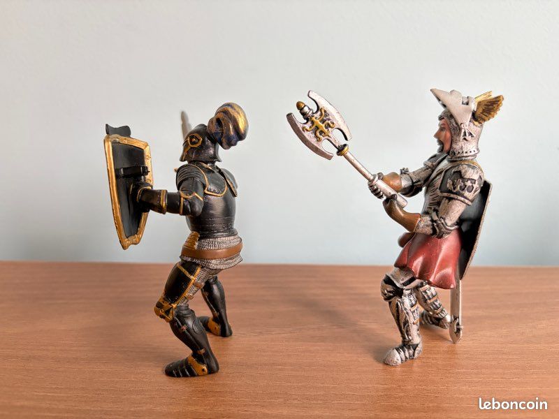 2 figurines Chevalier Noir et Chevalier Fantastique ailé (image 2)