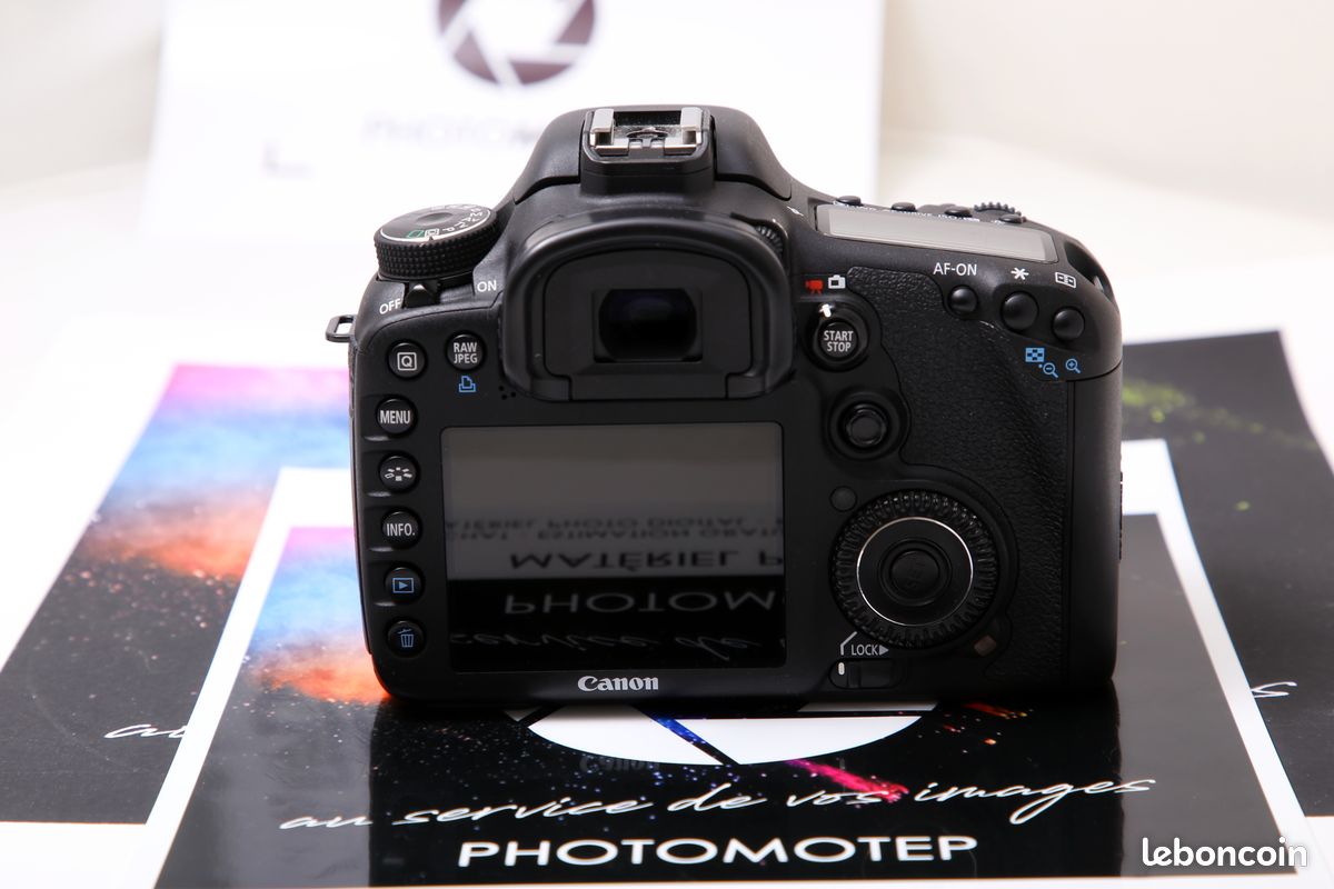 Canon EOS 7D Boîtier d'appareil photo reflex numérique CMOS 18 MP Version internationale