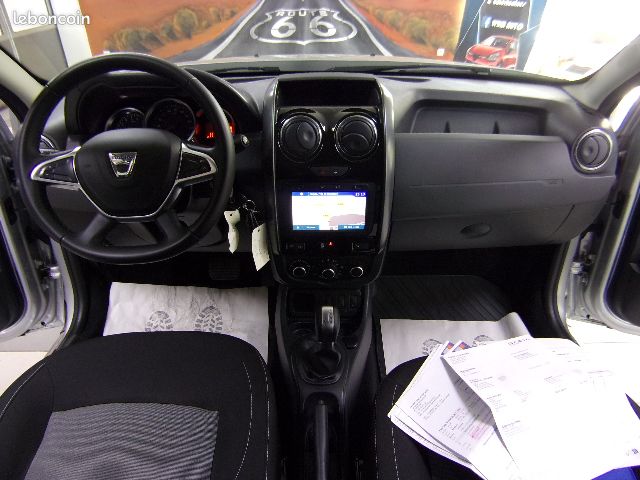 Dacia Duster Phase II 1.5 DCI 110cv Black Touch EDC6 2WD / Suivi Complet (image 3)