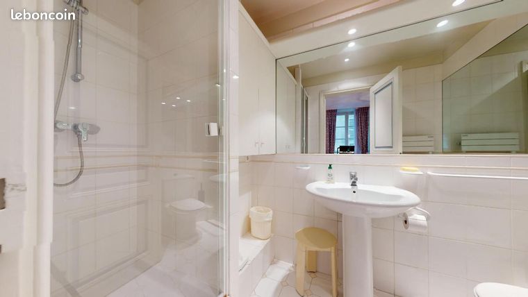 Appartement a louer paris-8e-arrondissement - 4 pièce(s) - 87 m2 - Surfyn