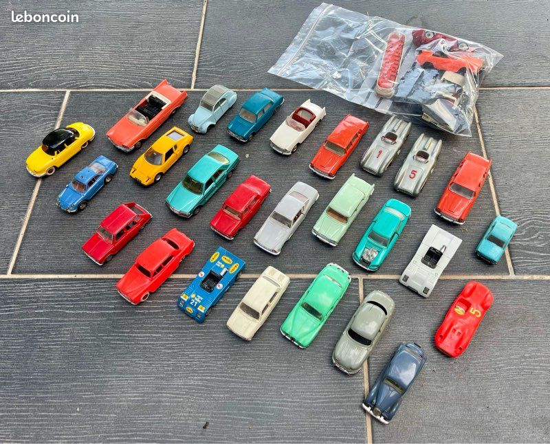 Lot de 30 miniatures norev plastique jouet ancien (image 1)