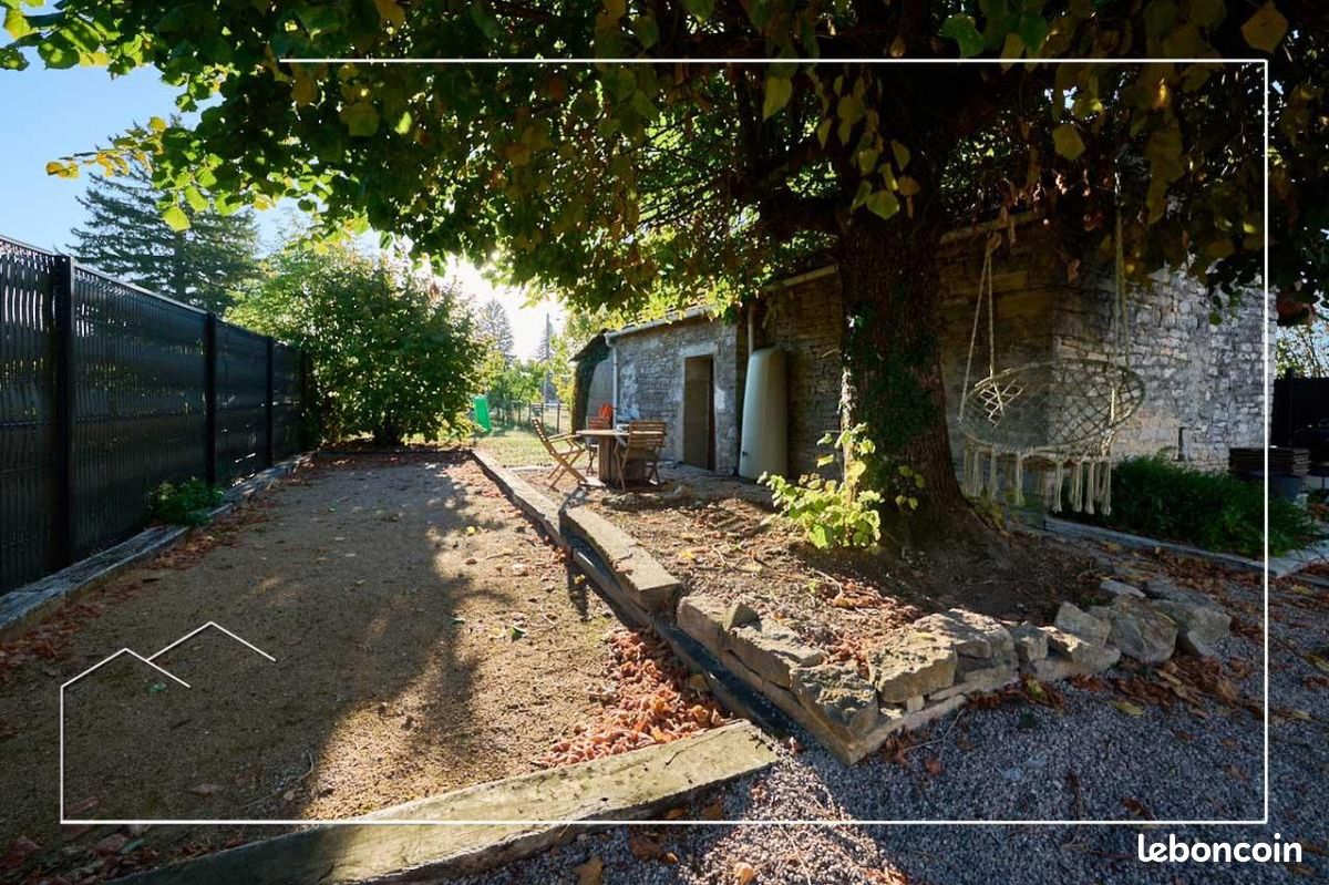 Maison 7 pièces 136 m² · à Flagey-Echézeaux · 136 m² · 295 000 €