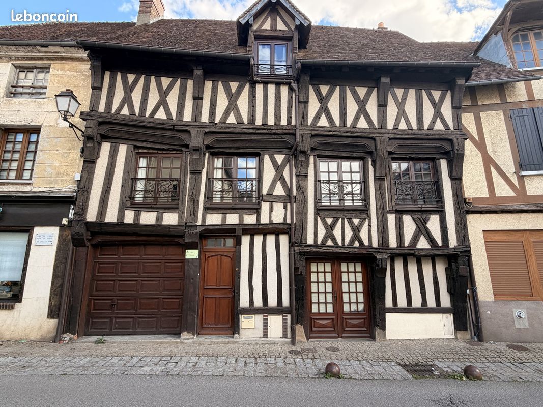 Maison 3 pièces 131 m² · à Nonancourt · 131 m² · 210 000 €