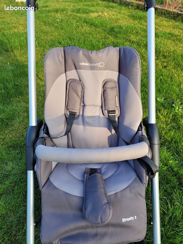 Vend poussette bébé confort 3 en 1 (image 2)