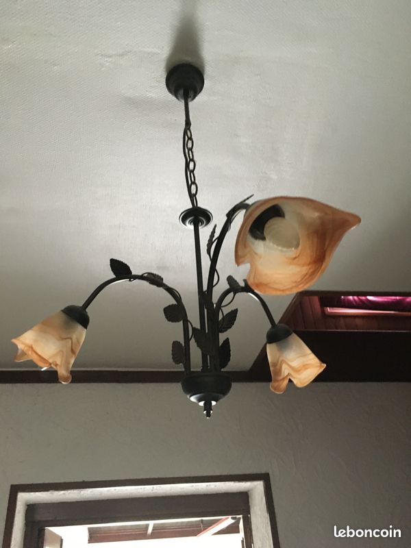 Lustre (image 1)