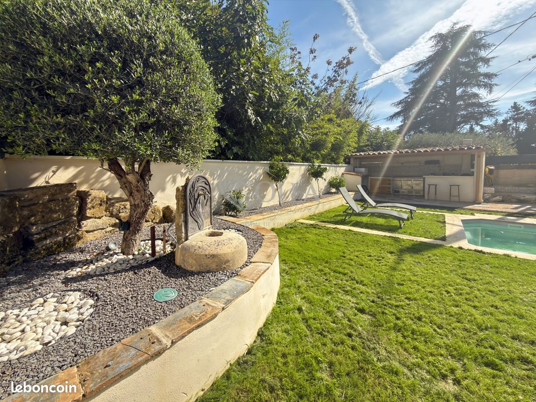 Maison 4 pièces 83 m² · à Uzès · 83 m² · 367 000 €