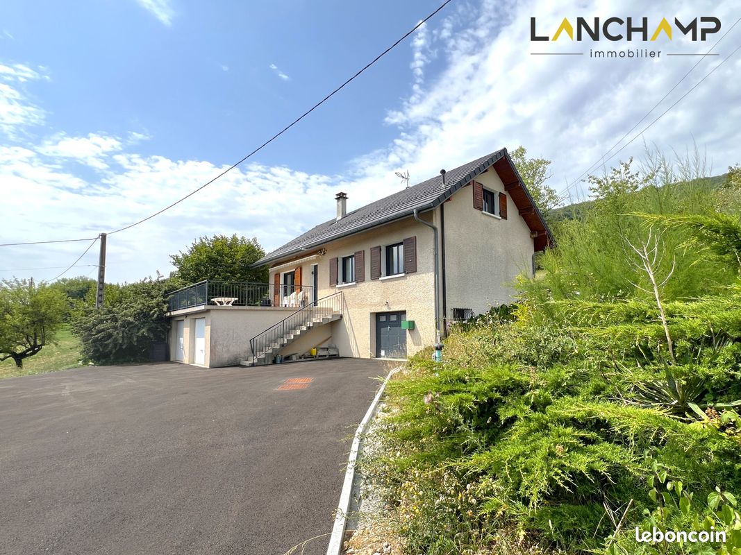 Maison 6 pièces 146 m² · à Corbonod · 146 m² · 450 000 €