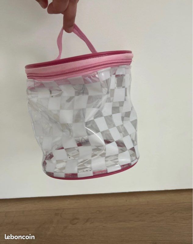 Trousse à maquillage (image 1)