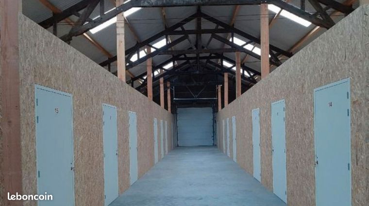 Garage , box de stockage , venez voir sur place