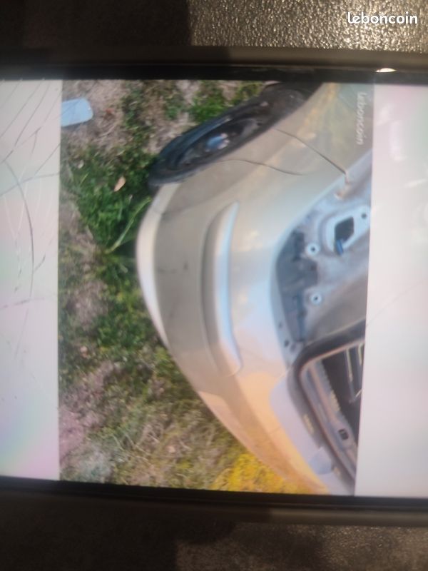Pare choc arrière Peugeot 308 de 2007 (image 3)