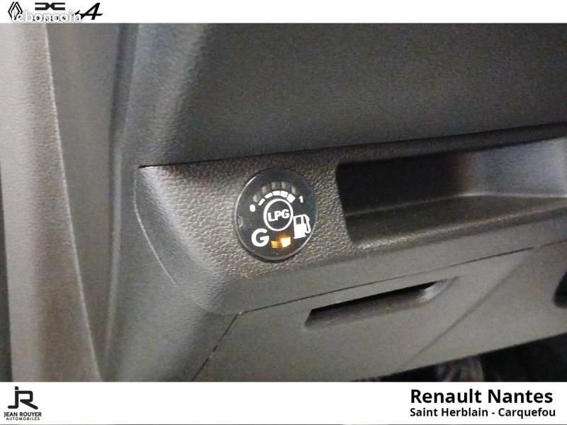 Renault Clio 1.0 Eco-G 100ch Techno - 24 (image 22)