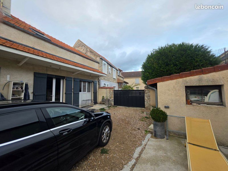Maison 3 pièces 77 m² · à Saint-Martin-la-Garenne · 77 m² · 189 000 €