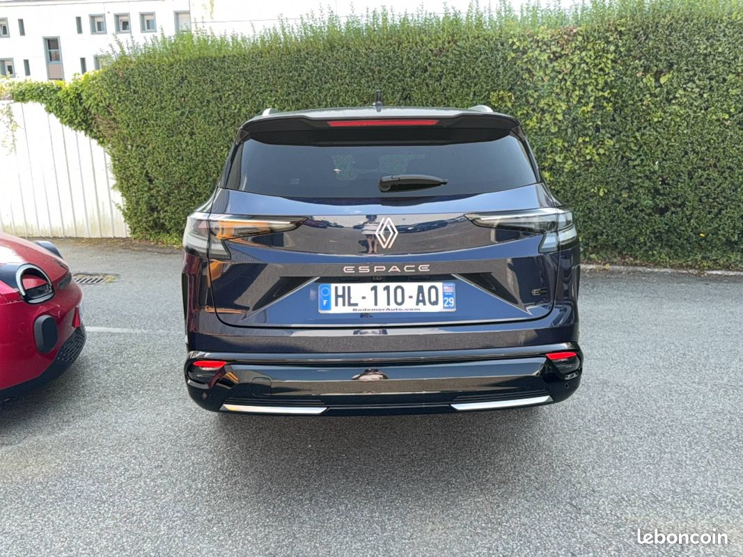 RENAULT Espace full hybrid E-Tech 200 ch 5pl Techno (image 3)