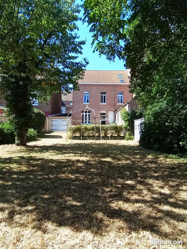Maison 6 pièces 210 m² · à Béthune · 210 m² · 370 000 €