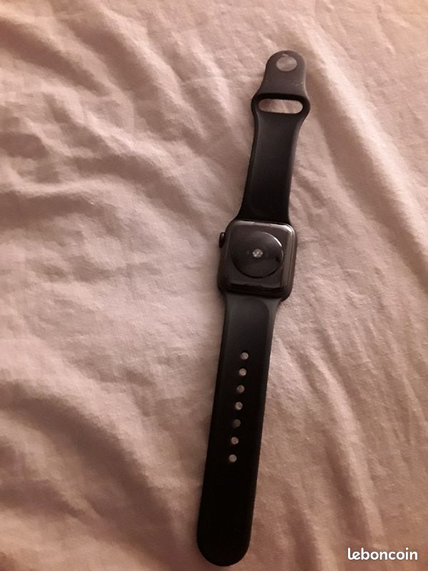 Montre apple SE 40cm noire (image 2)