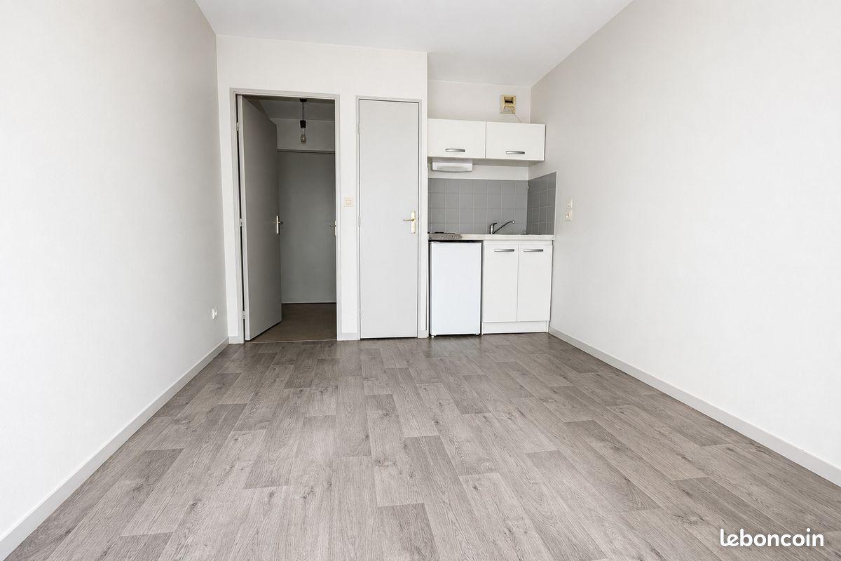 Studio 1 pièce 18 m² (image 4)
