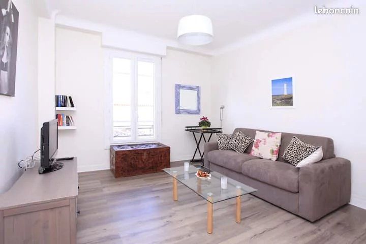 Appartement 2 pièces 53 m² · à Antibes · 53 m² · 1 000 €/mois