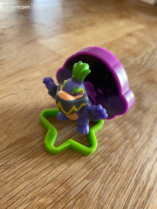 Figurine (image 1)