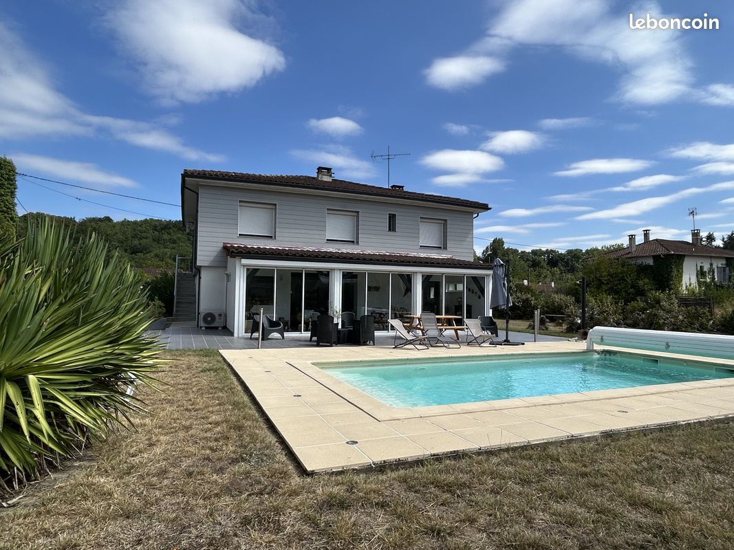 Maison 6 pièces 171 m² · à Vianne · 171 m² · 245 000 €
