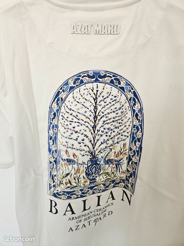 T-shirt Azat Mard Vêtements