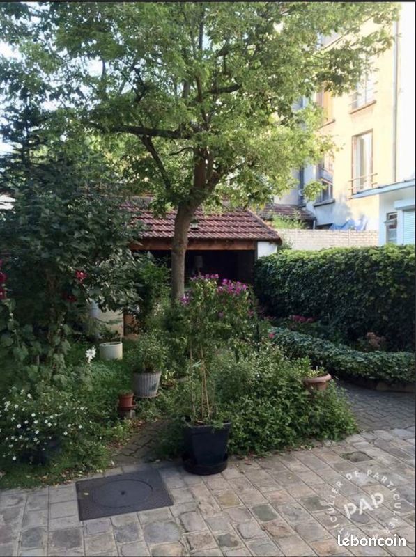 Appartement 1 pièce 18 m² · à Courbevoie · 18 m² · 890 €/mois