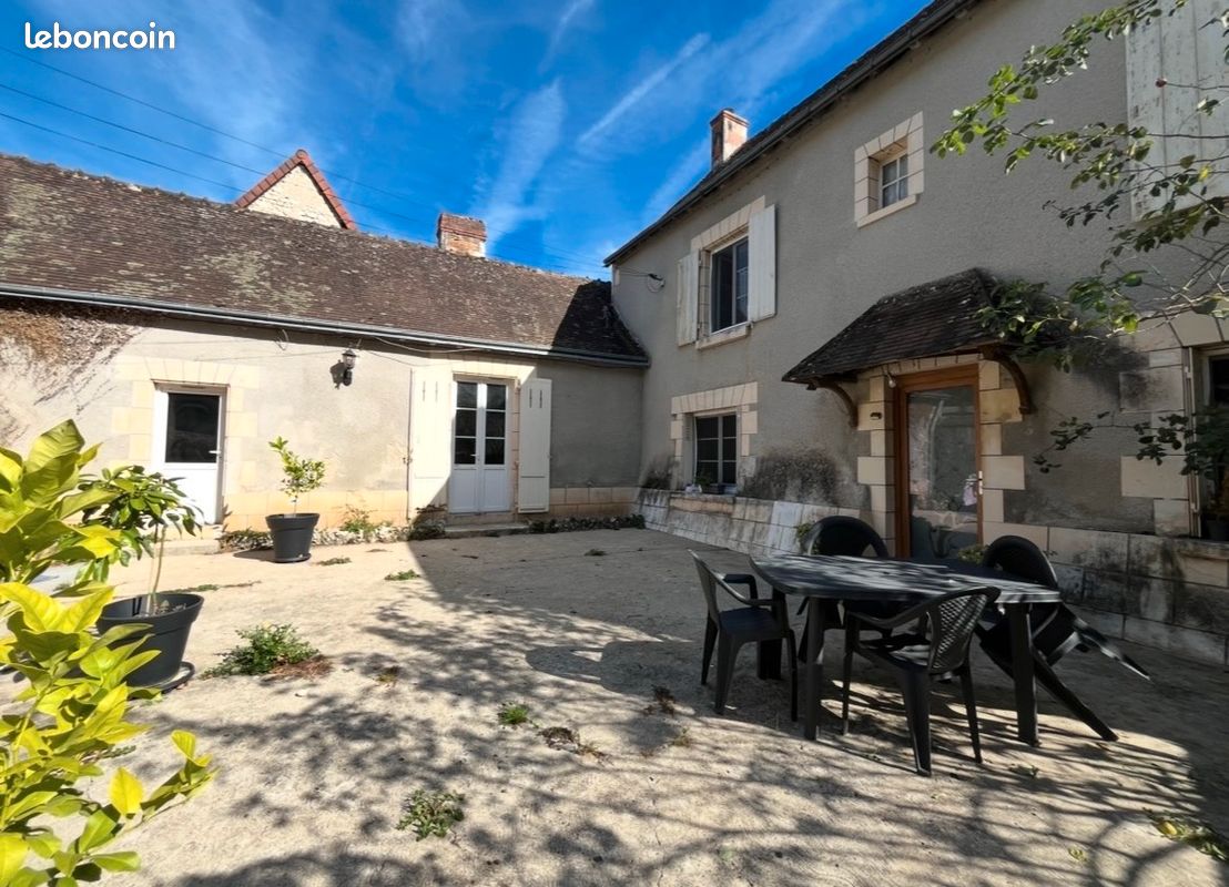 Maison 7 pièces 169 m² · à Azay-le-Ferron · 169 m² · 134 000 €