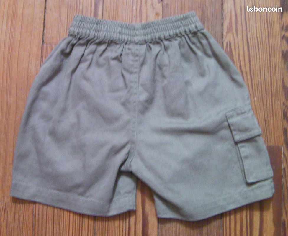 Short vert coton - Taille 18 mois (image 2)