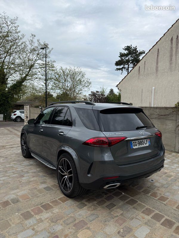 Mercedes Benz GLE 300 D AMG LINE 4MATIC 9G-TRONIC TOIT OUVRANT PANORAMIQUE - CAMERA 360 - PACK LEDS, 4x4, suv, gris, 15 cv, 5 portes, première main 7 places (image 2)