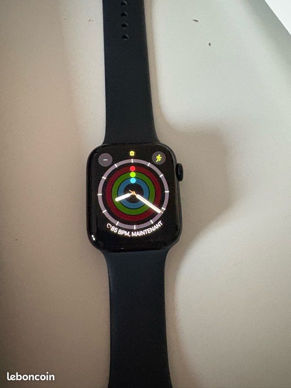 Apple Watch SE 2ème génération – 44 mm GPS Téléphones Objets