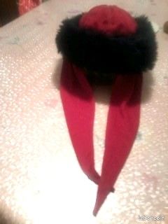 Bonnet chapka femme neuf rouge et noir (image 3)