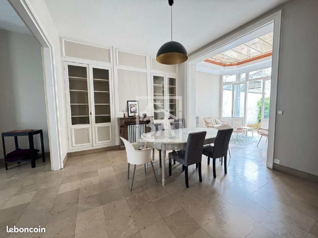 Maison 8 pièces 198 m² · à Calais · 198 m² · 238 944 €