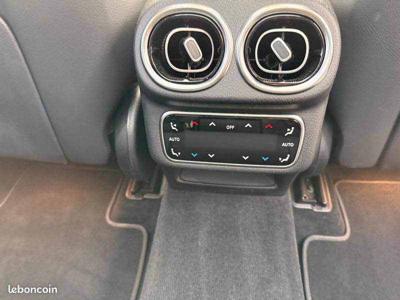Mercedes GLC 400 e 4MATIC AMG Line (image 18)