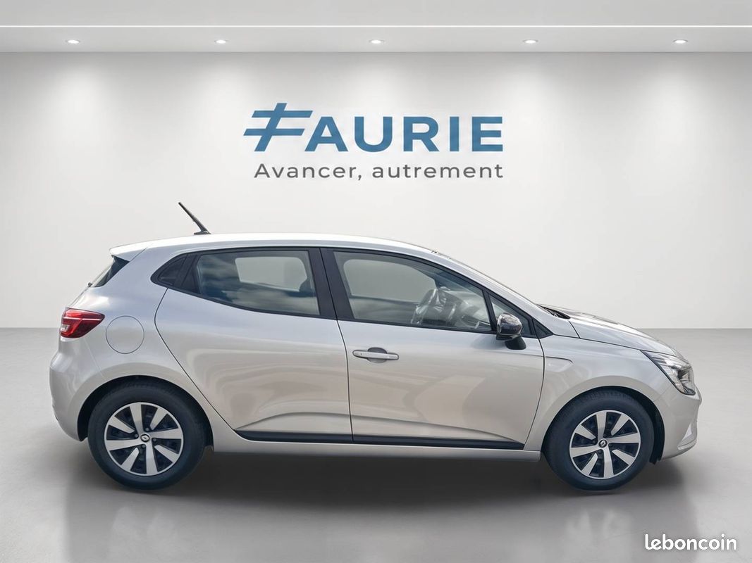 RENAULT Clio TCe 90 Equilibre (image 4)