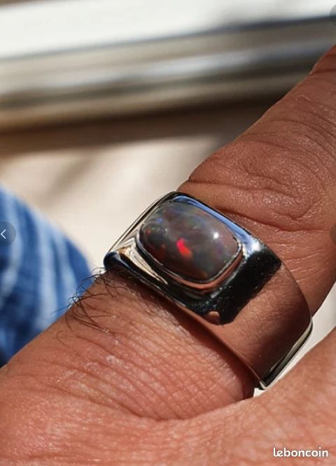 Bague Homme, argent massif et Opale Welo d'Ethiopie Montres Bijoux