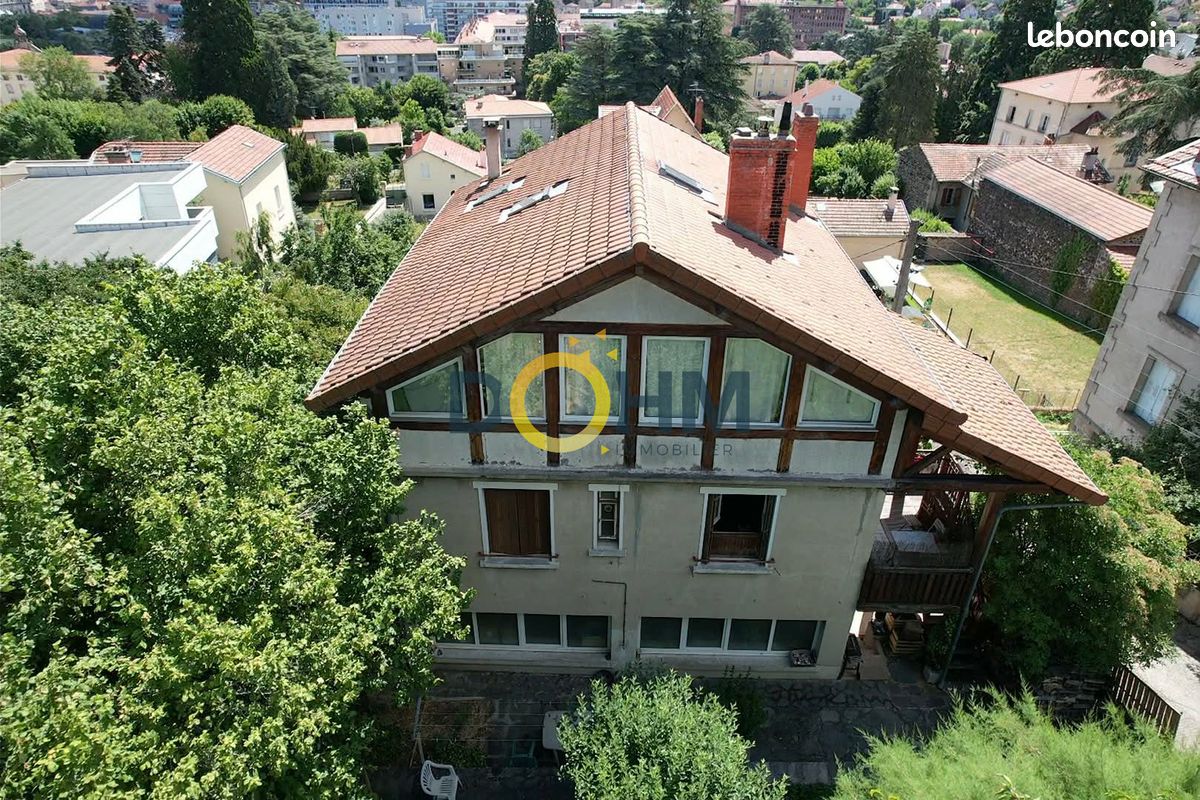 Maison 12 pièces 199 m² · au Puy-en-Velay · 199 m² · 227 000 €