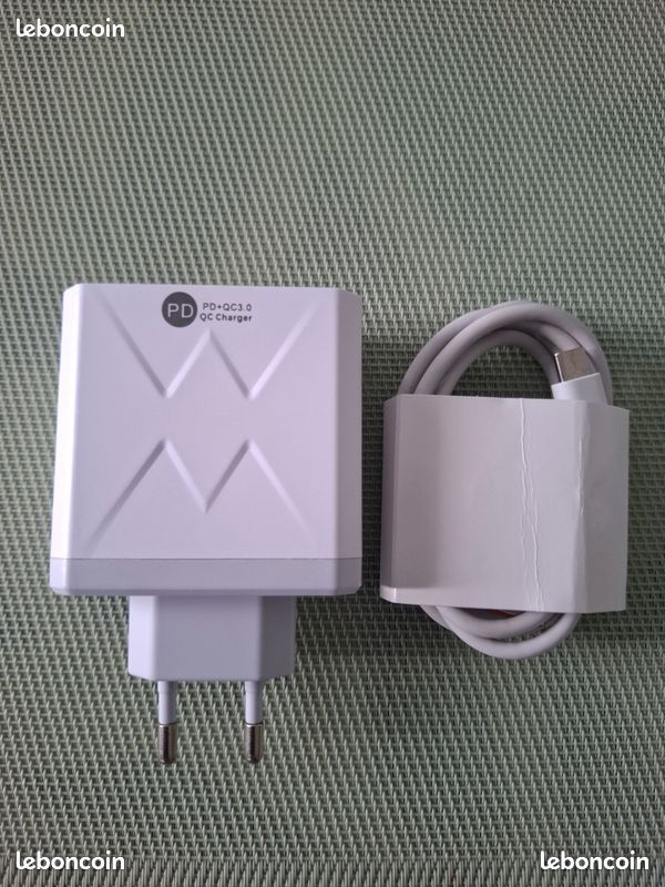 Chargeur rapide multi usb rohs avec cable (image 2)