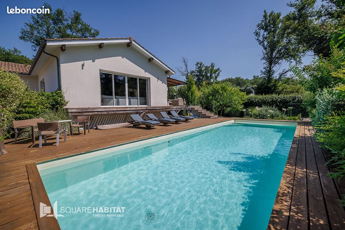 Maison 10 pièces 300 m² · à Saint-Sulpice-Et-Cameyrac · 300 m² · 1 287 500 €