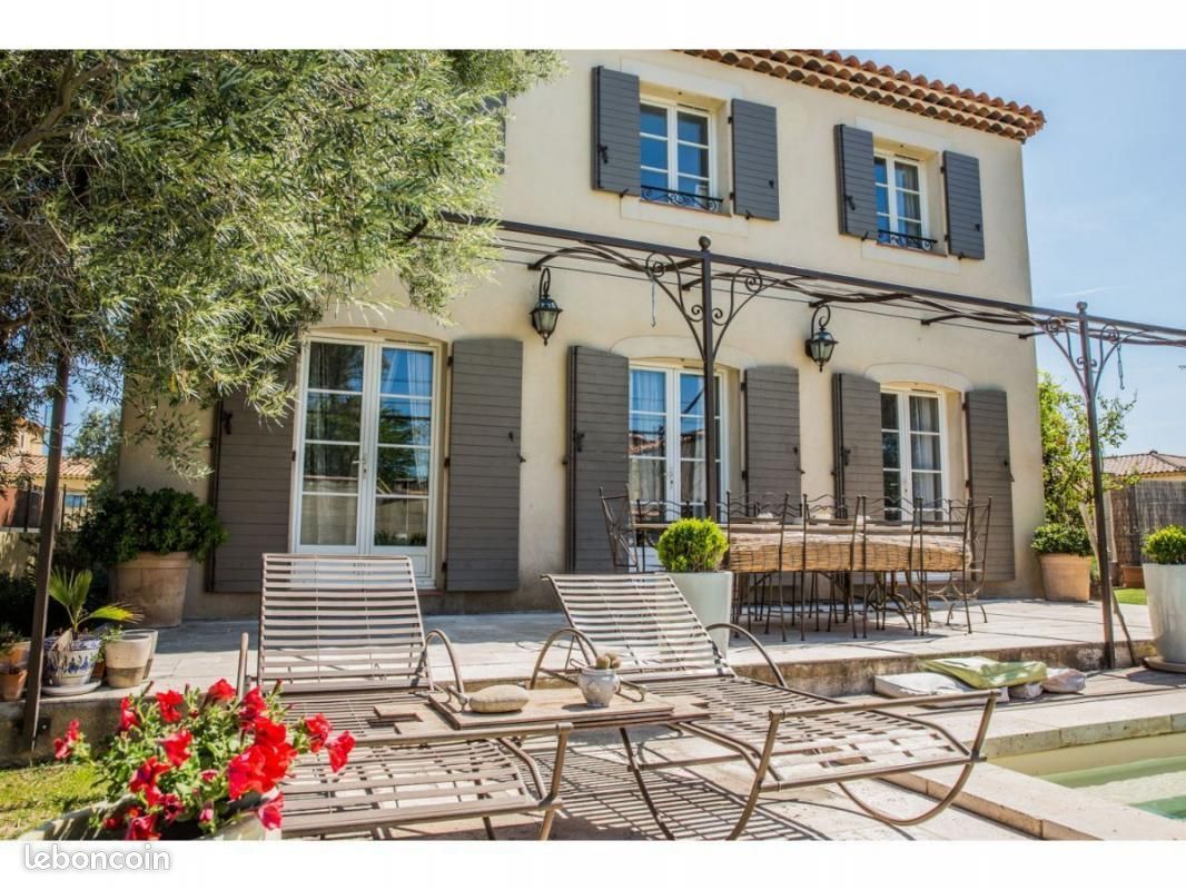Maison 5 pièces 120 m² · à Lauris · 120 m² · 379 000 €