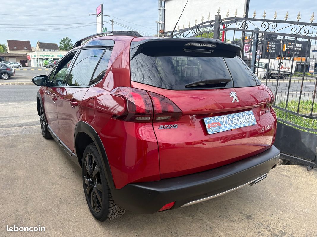 Peugeot 2008 1.6 bluehdi GT-line phase 2 (image 8)