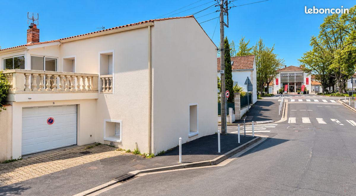 Maison 4 pièces 116 m² · à La Rochelle · 116 m² · 832 000 €